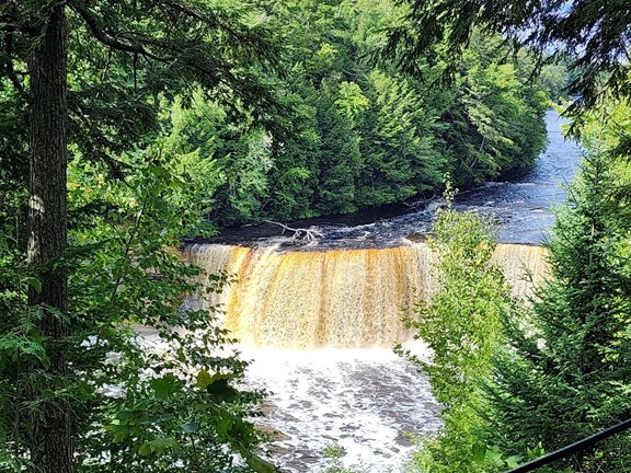 Tahquamenon Falls State Park