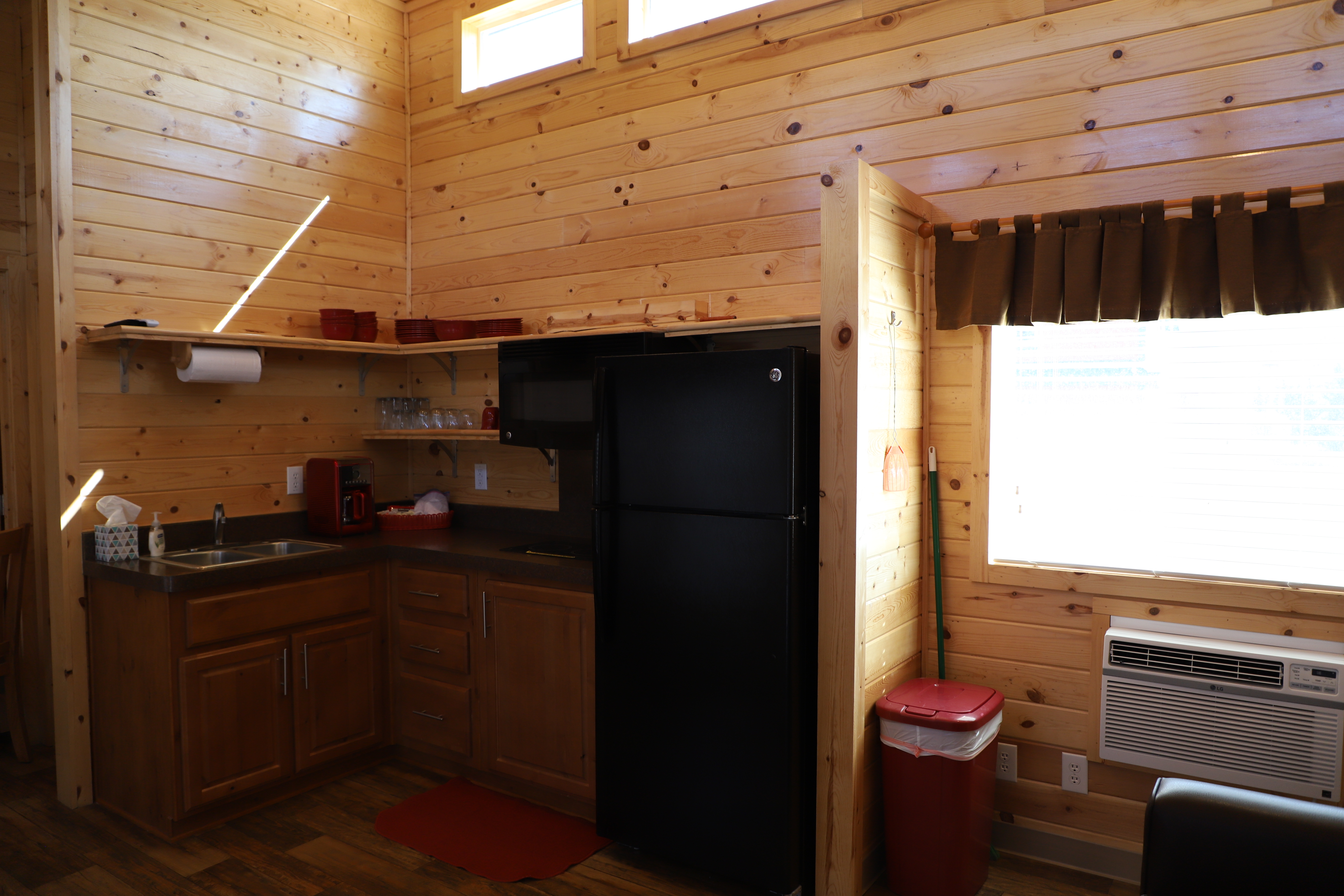 lodge 8 kitchen