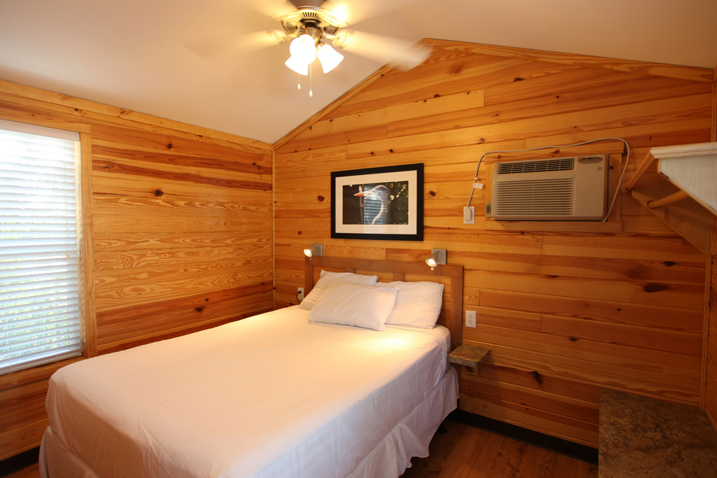 This cabin offers 2 bedrooms with queen beds.  Perfect for couples traveling together.