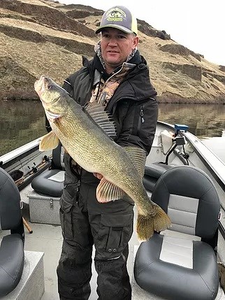 Guided Walleye Fishing Trip