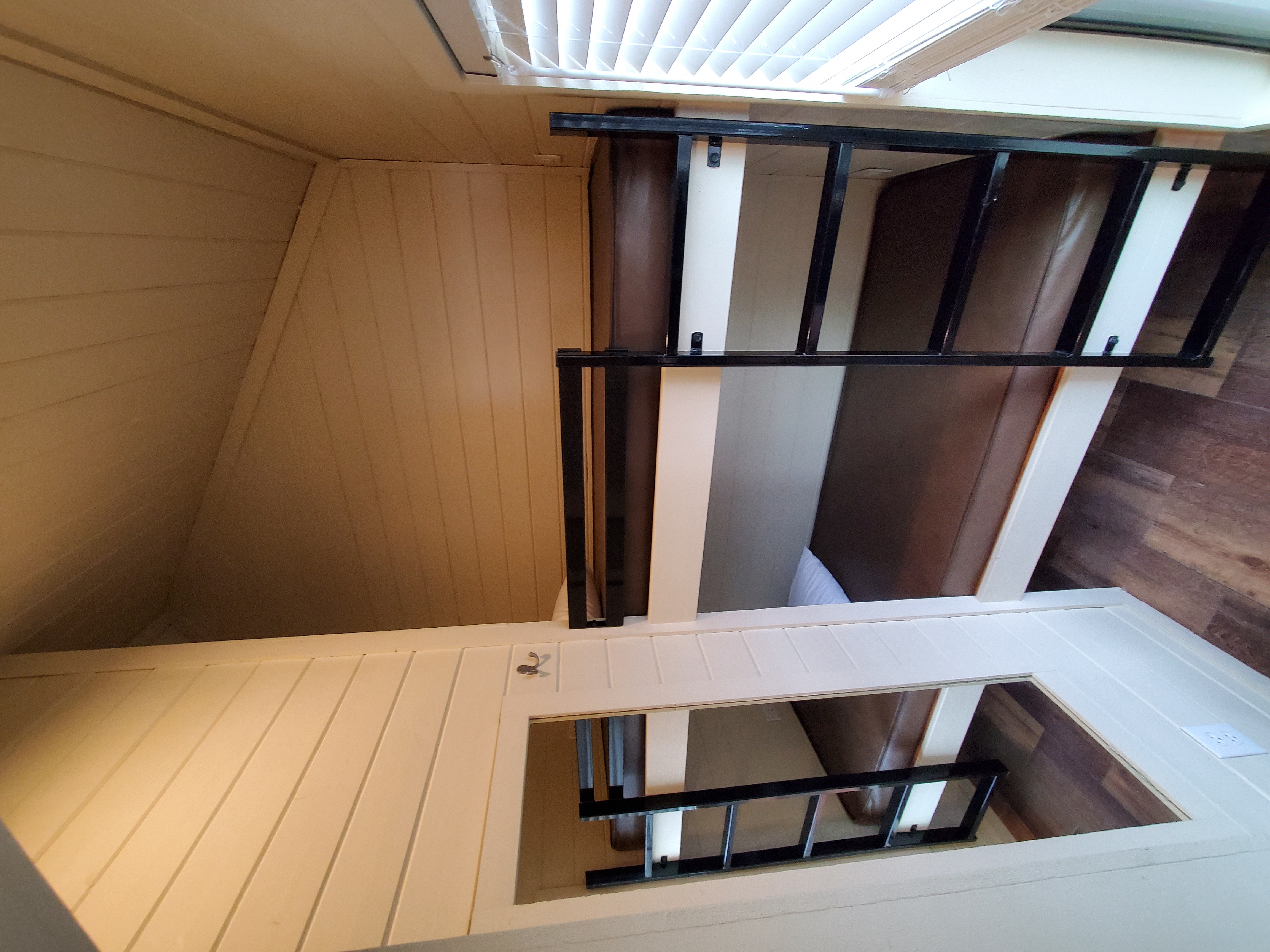 Deluxe Cabin Bunk Room
