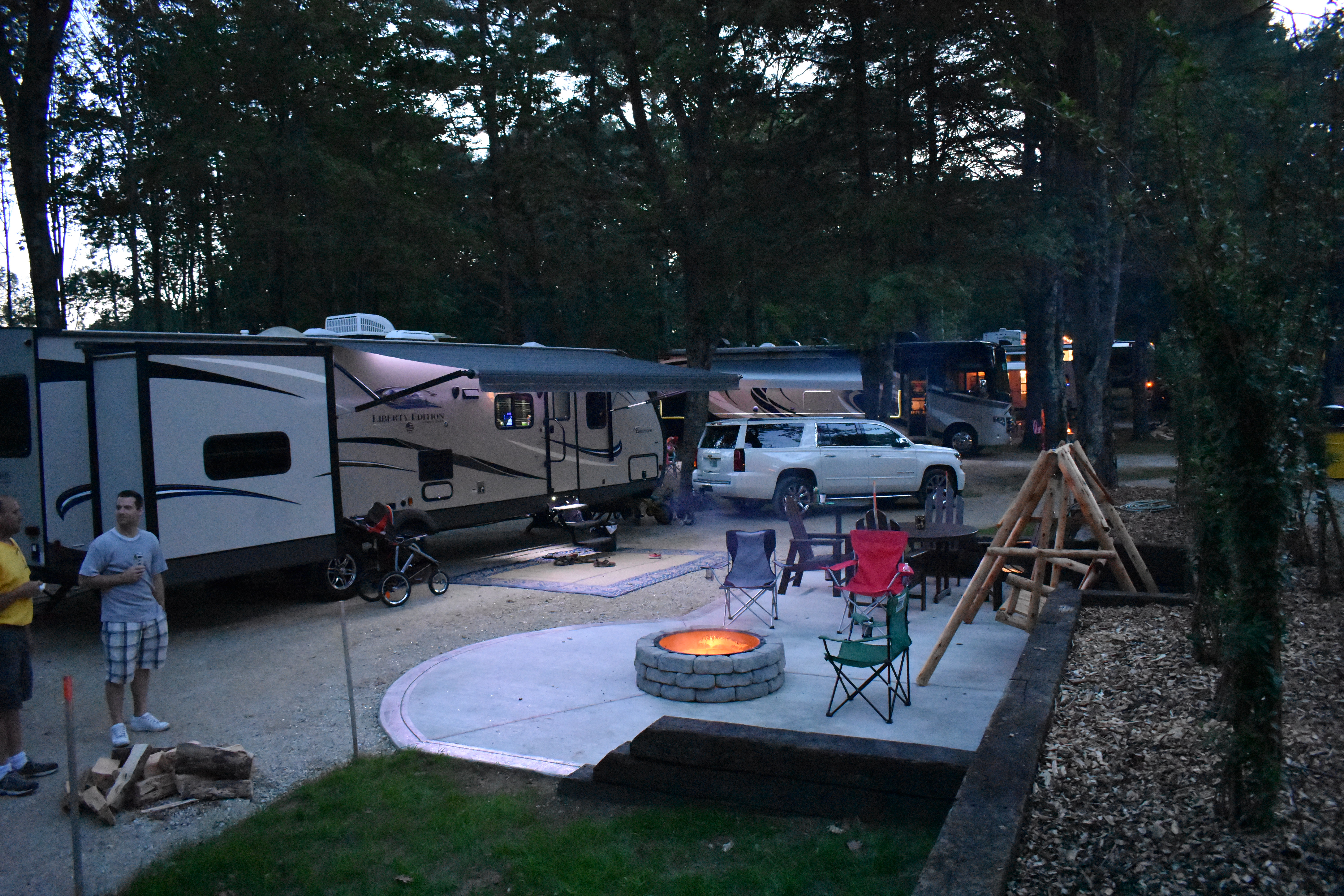 Site 125 Deluxe Patio Pull Through