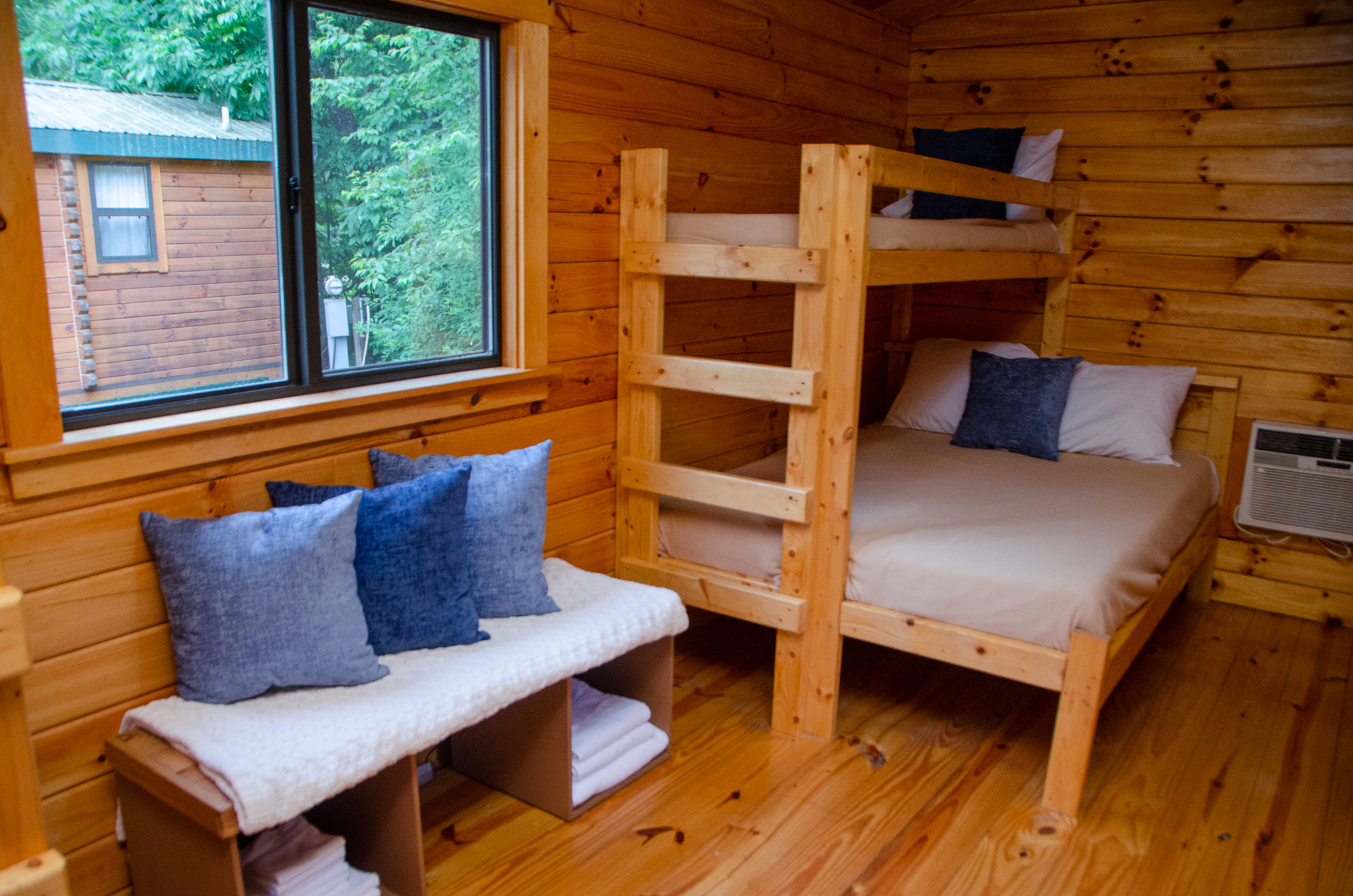Deluxe Cabin