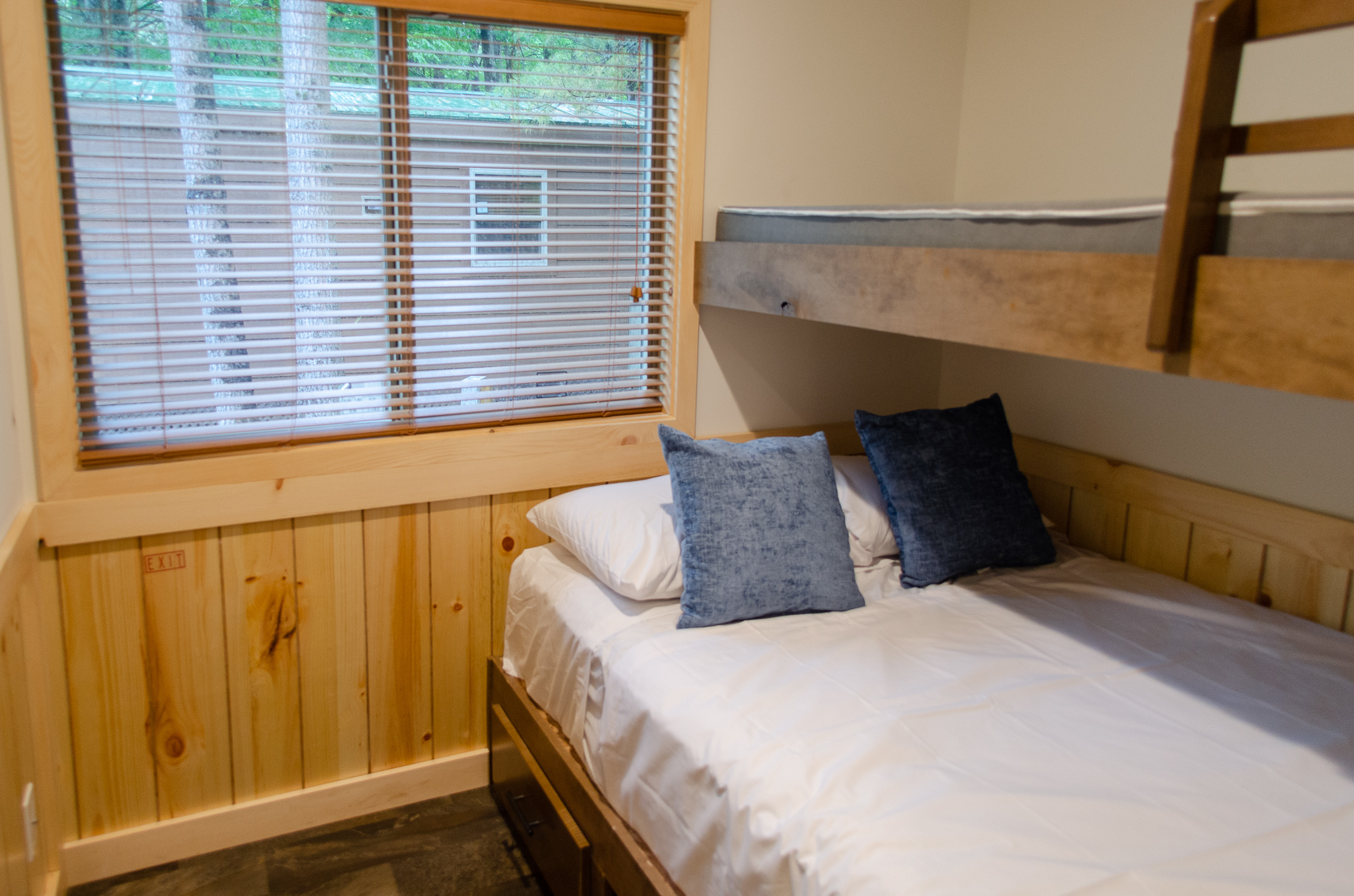 Deluxe Cabin Second Bedroom