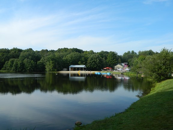 Welcome to the Strafford / Lake Winnipesaukee South KOA