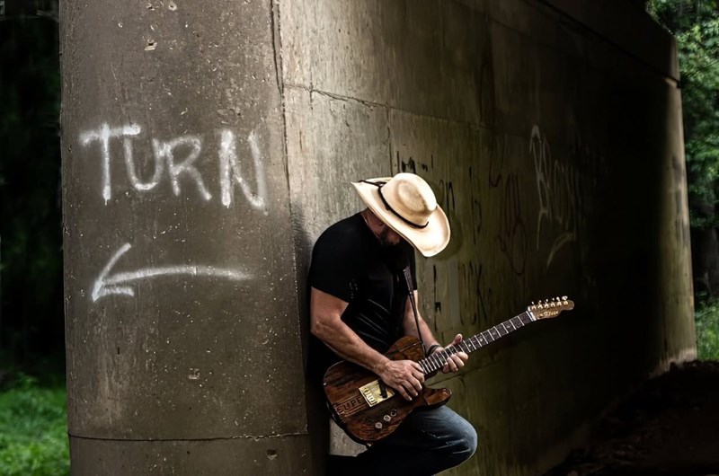 Live Music W/ Mudbone at The Porch Photo