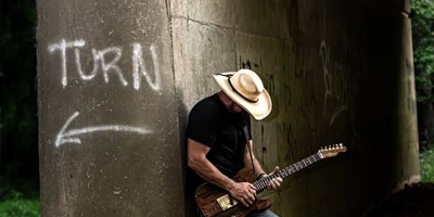 Live Music W/ Mudbone at The Porch