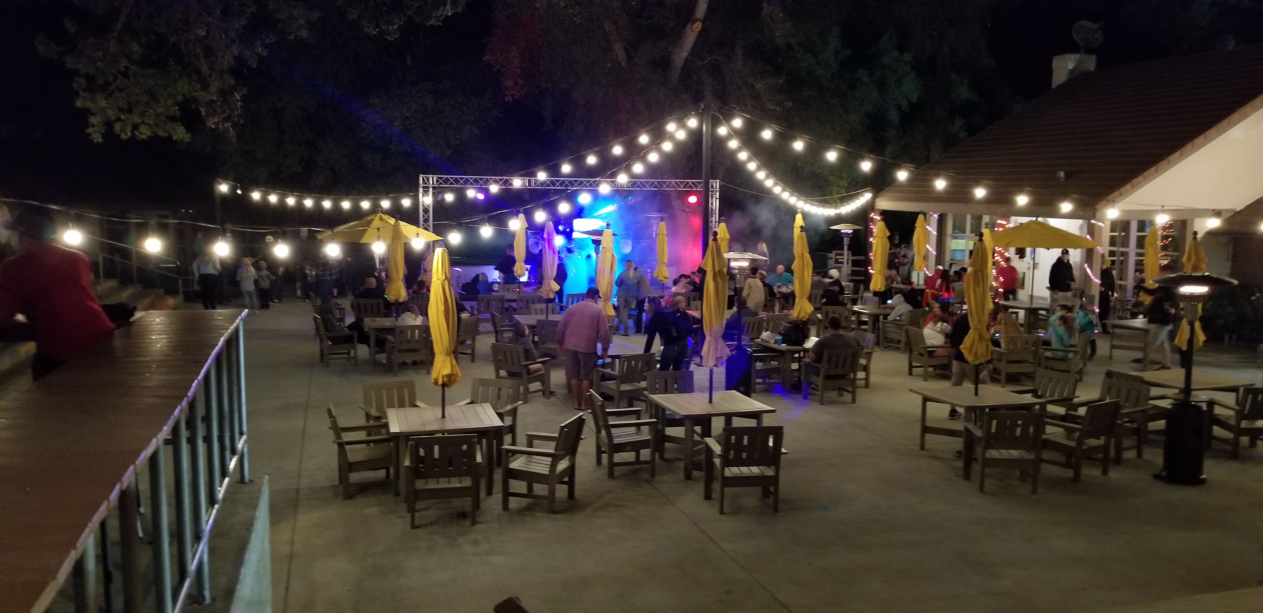 August Live Entertainment Photo