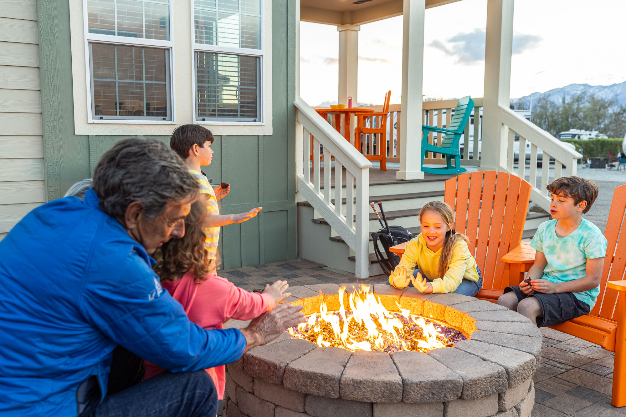 Deluxe Cabin Patio/Fire Pit