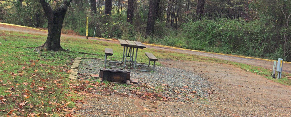 Tent with electricity and water