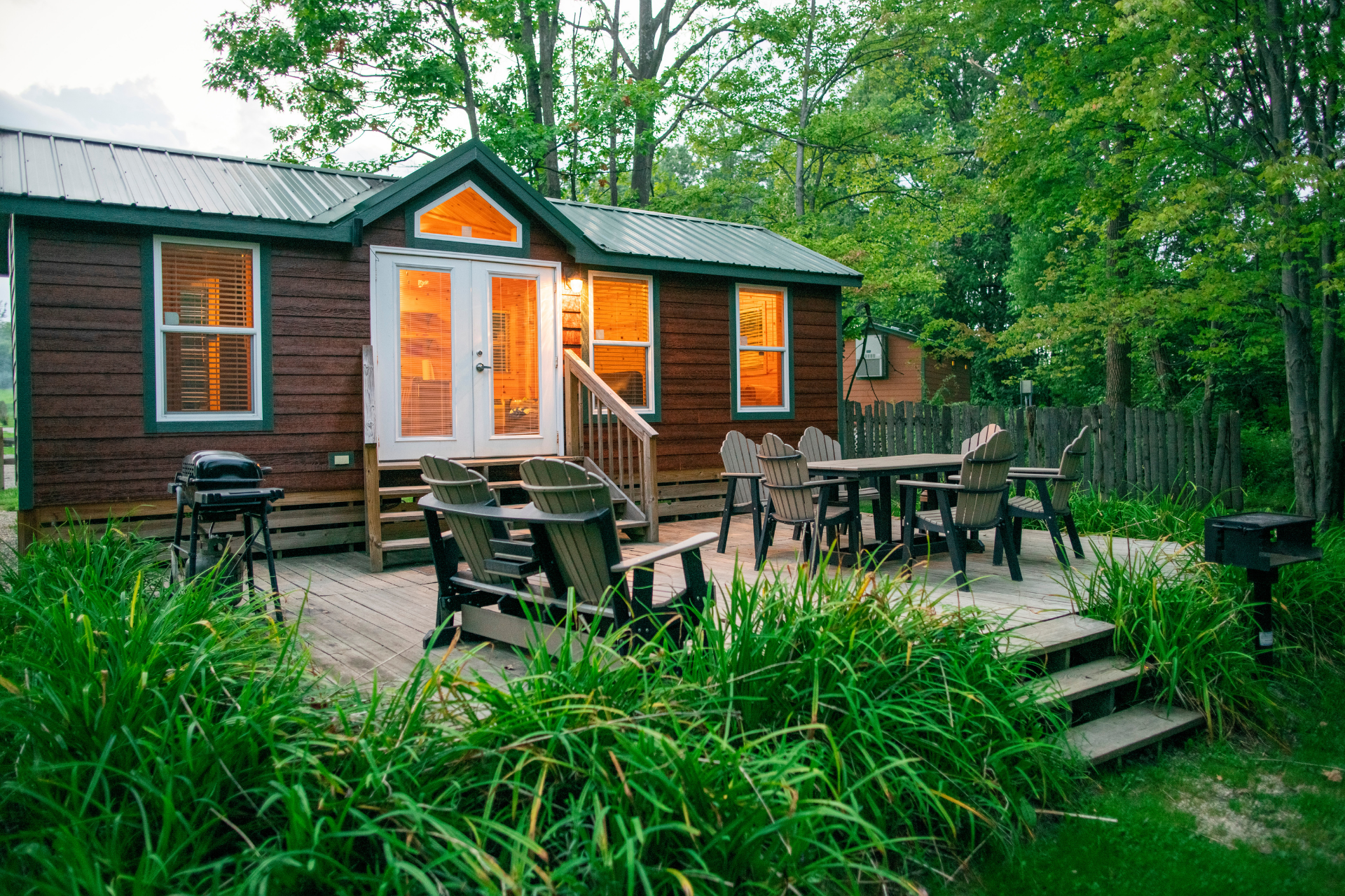 Deluxe Cabin at Dusk - Thompson