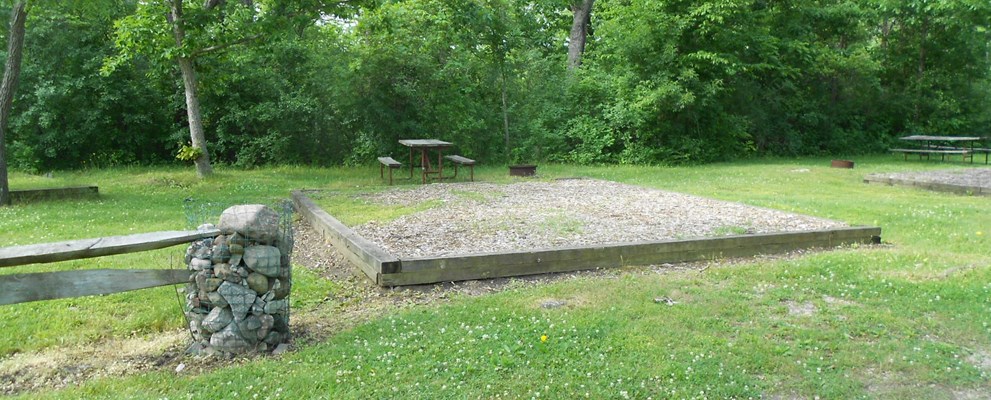 Primitive tent