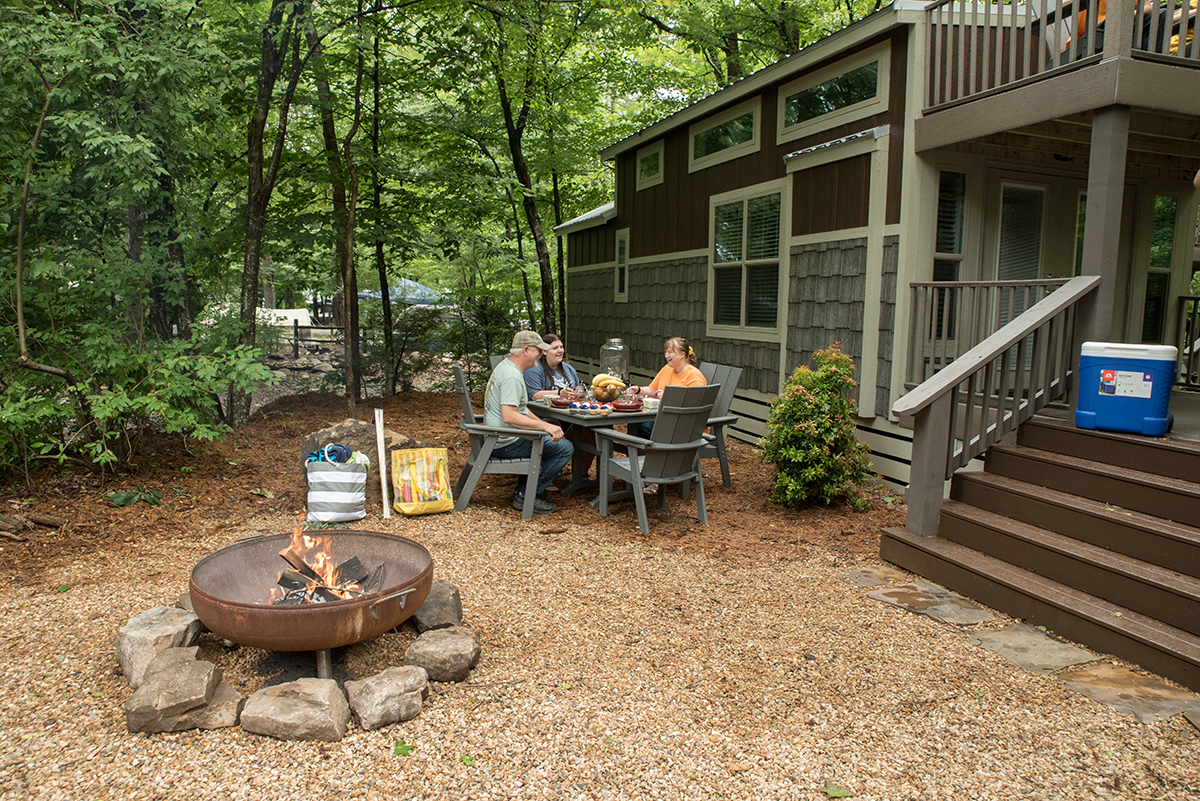 Deluxe Cabin (Full Bath with Shower) Patio with Balcony-6