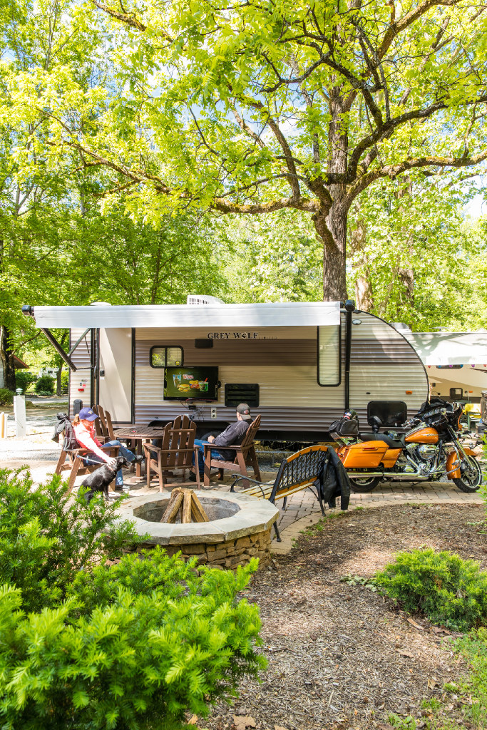 Back In, 50/30 Amps, Full Hookup Deluxe Patio Site-7