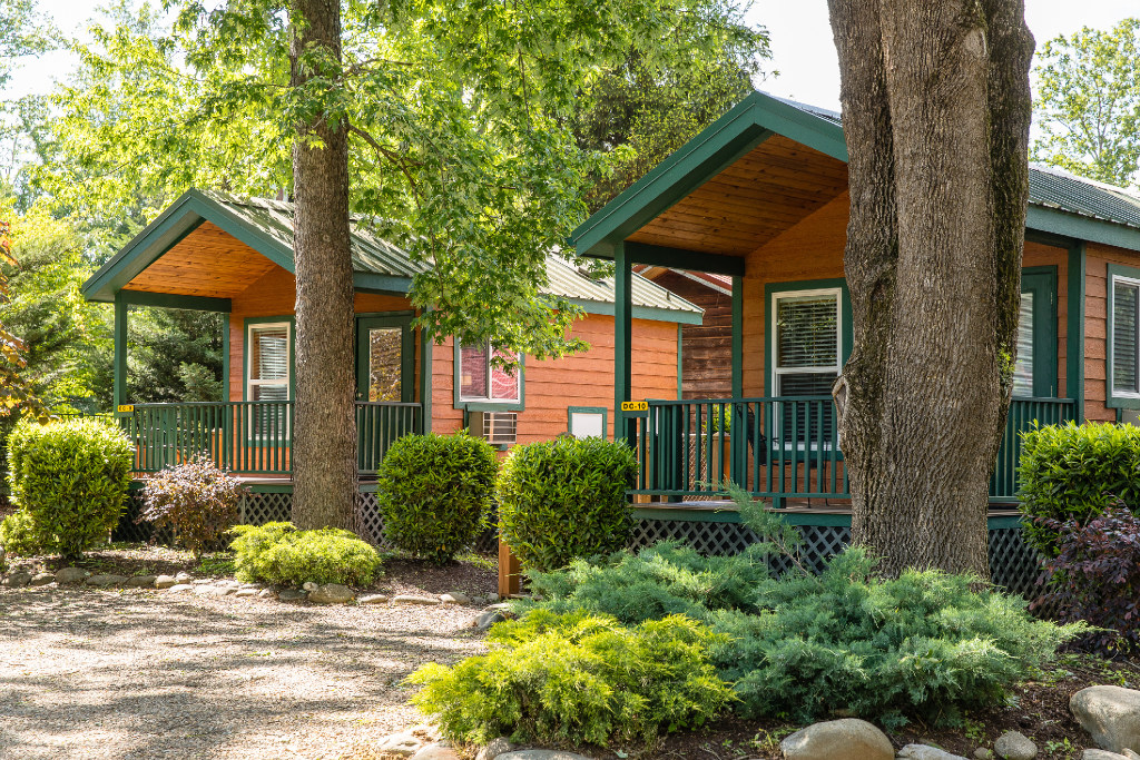 Deluxe Cabin (Full Bath with Shower) Studio Units-3