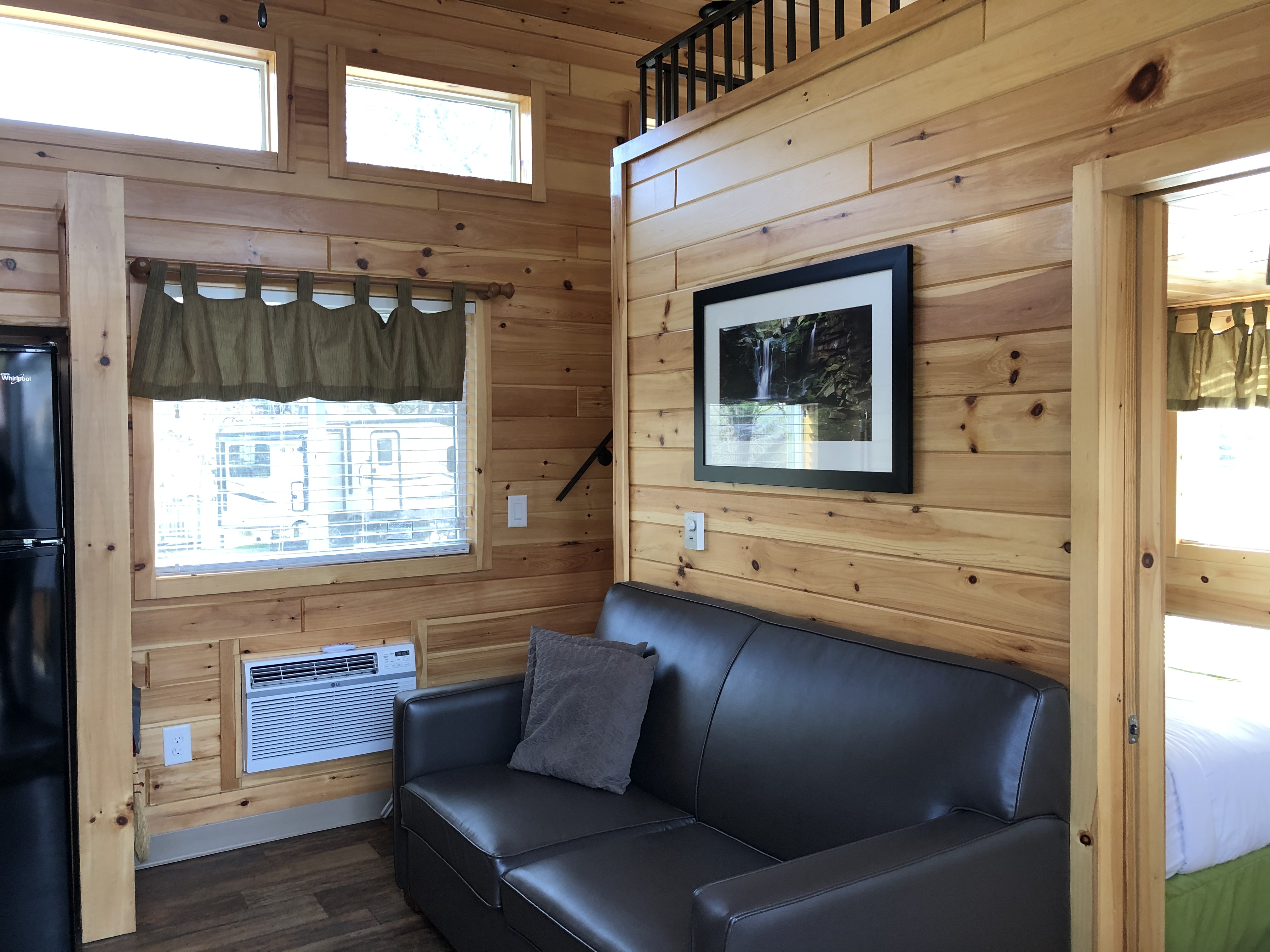 Deluxe Cabin (Full Bath with Shower) Handicap Accessible-5