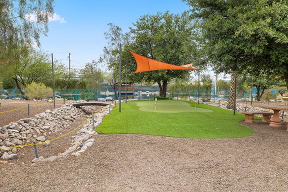 9 Hole Chip and Putt Course