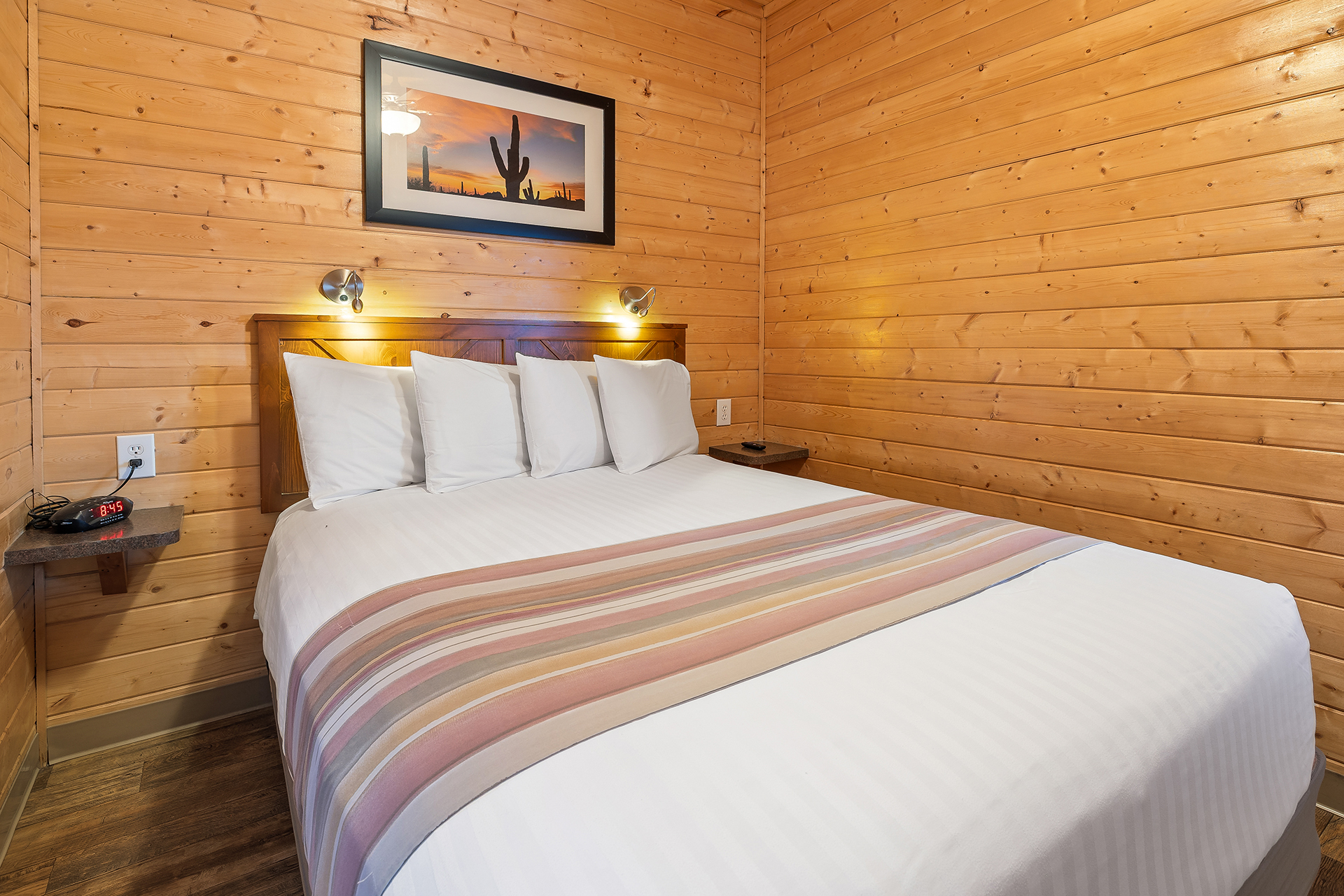 DC01_Deluxe Cabin, 2 Room (Full Bath with Tub & Shower) - Sleeps 6_Queen