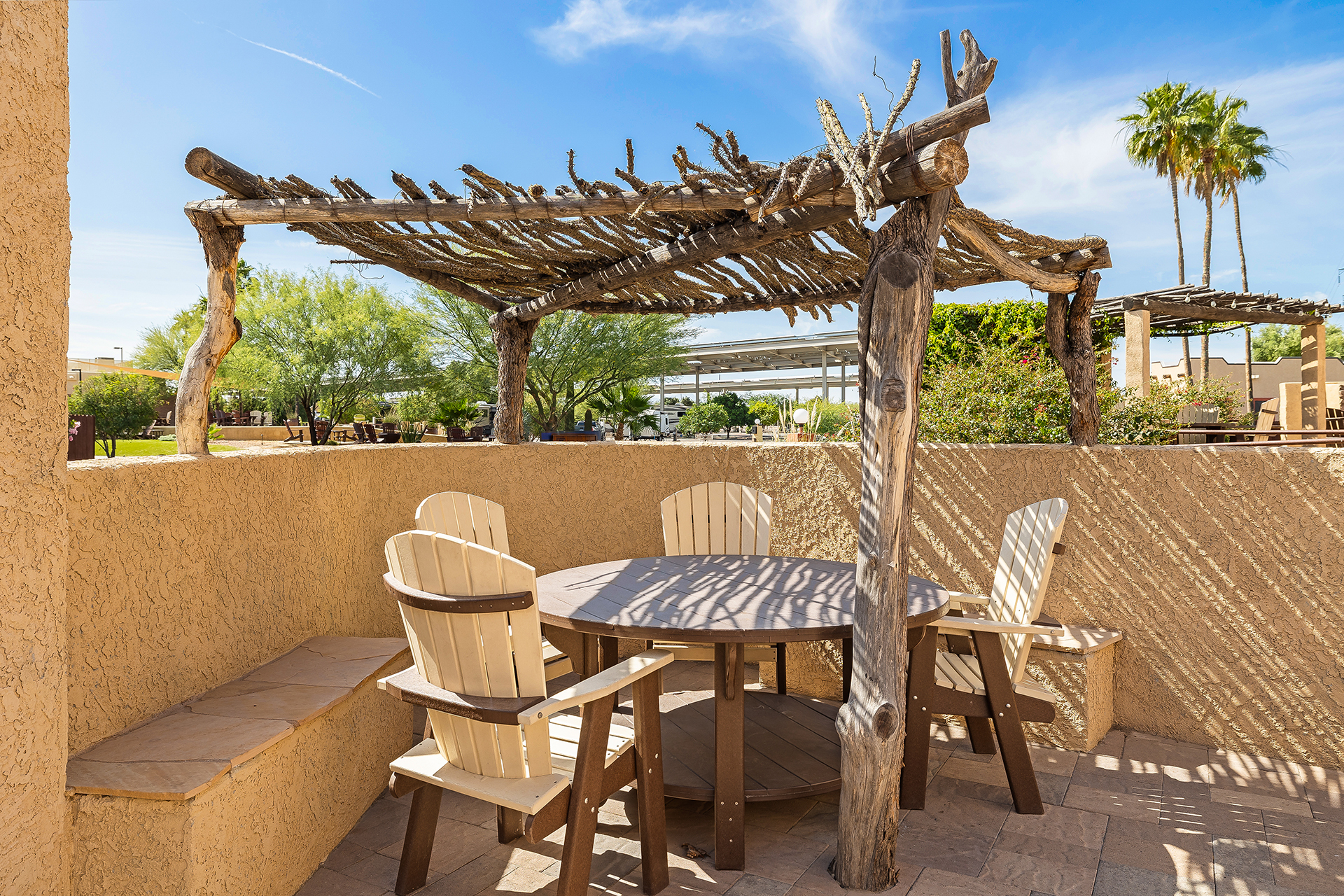 DC12_Deluxe Cabin, 2 Room with Fenced Yard (Full Bath with Tub & Shower) - Sleeps 8_Patio