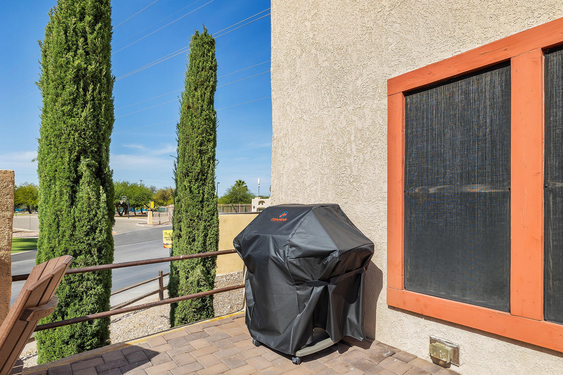 DC11_Deluxe Cabin, 1 Room Accessible (Full Bath with Shower) - Sleeps 4_Grill