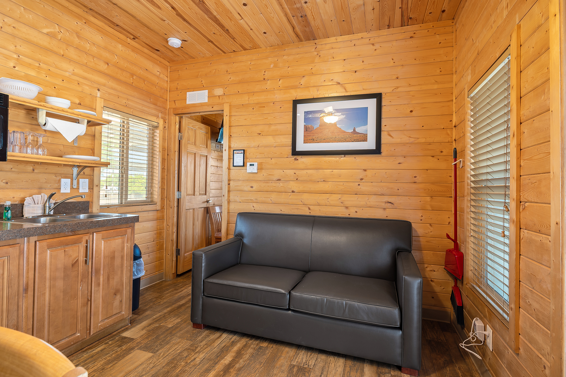 DC01_Deluxe Cabin, 2 Room (Full Bath with Tub & Shower) - Sleeps 6_Living Area