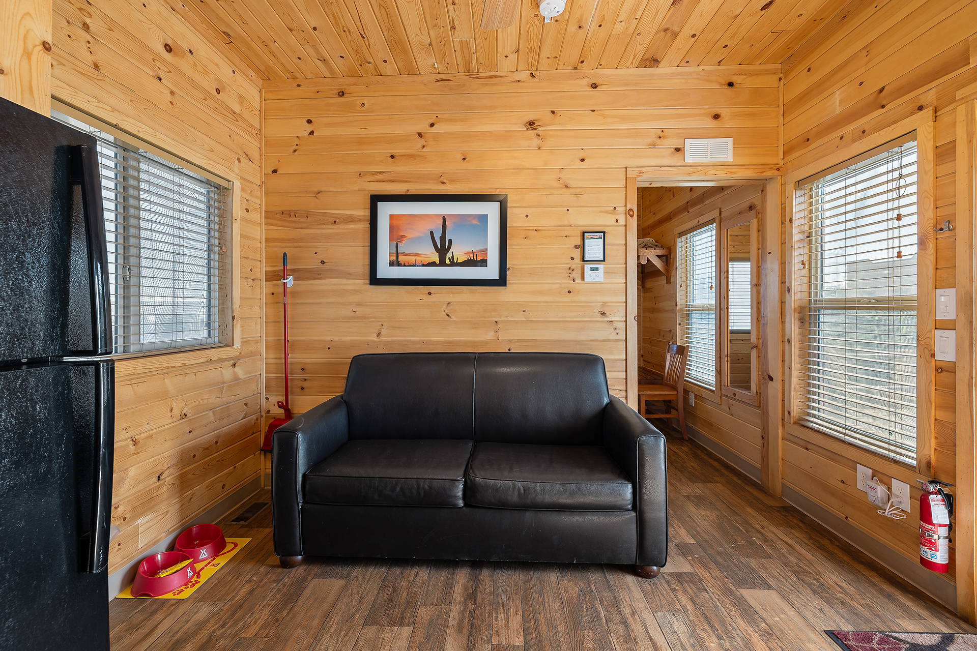DC11_Deluxe Cabin, 1 Room Accessible (Full Bath with Shower) - Sleeps 4_Living Area