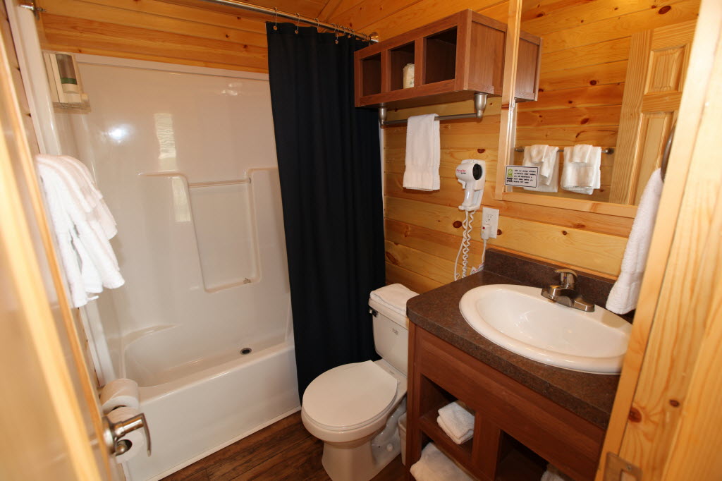 Interior Deluxe Cabin
