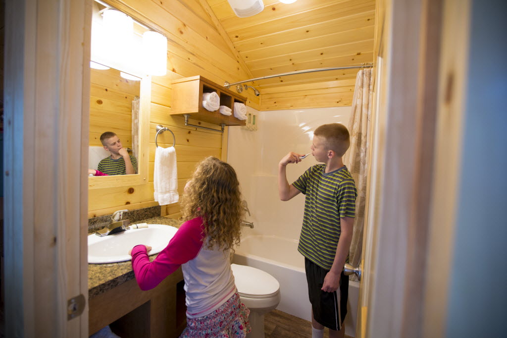 Full Bathrooms in Deluxe Cabins