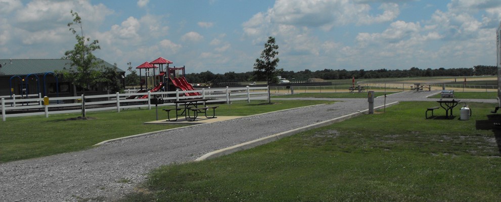 Lengthy Pull-Thru Sites close to the amenities.