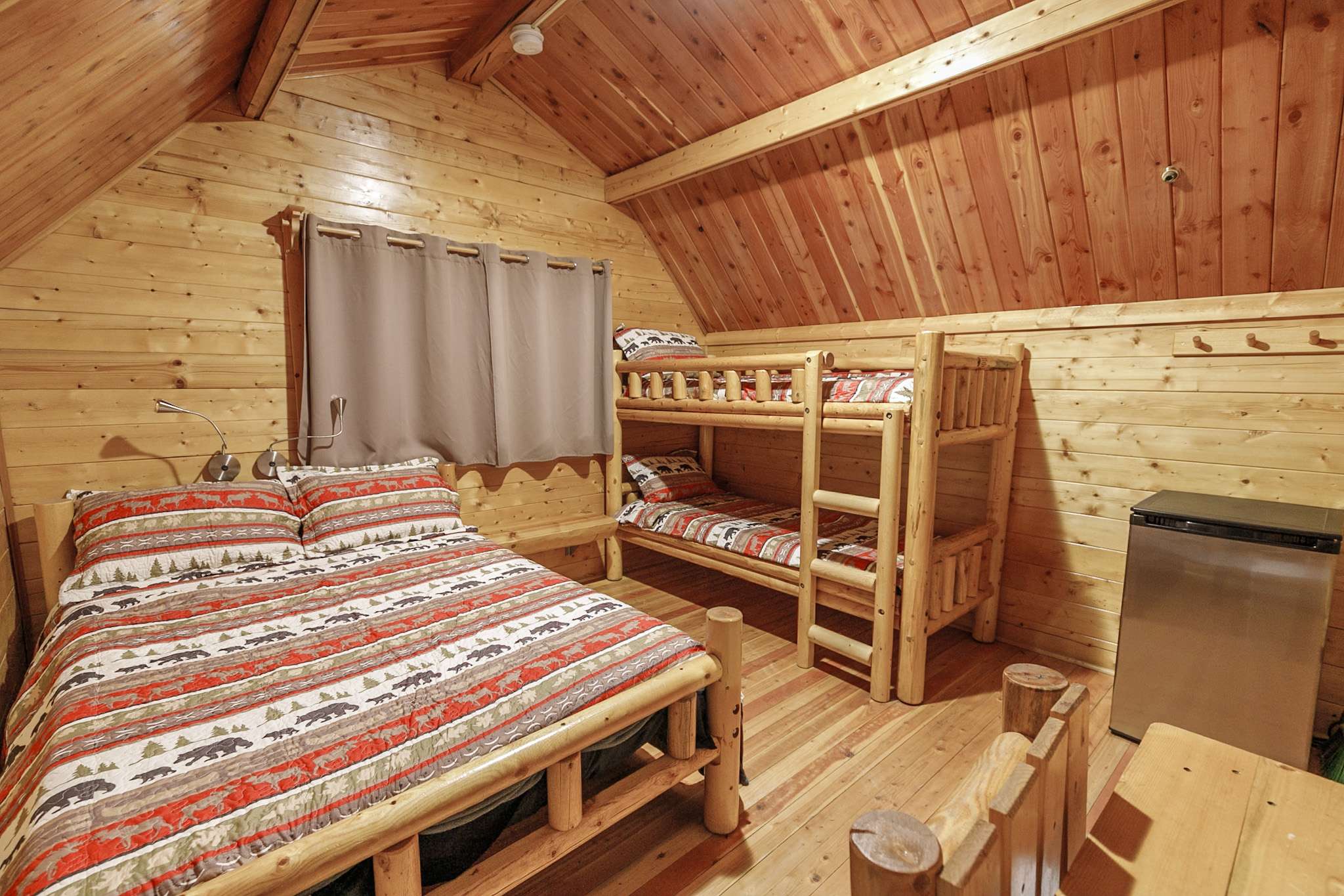 1 Room Cabin