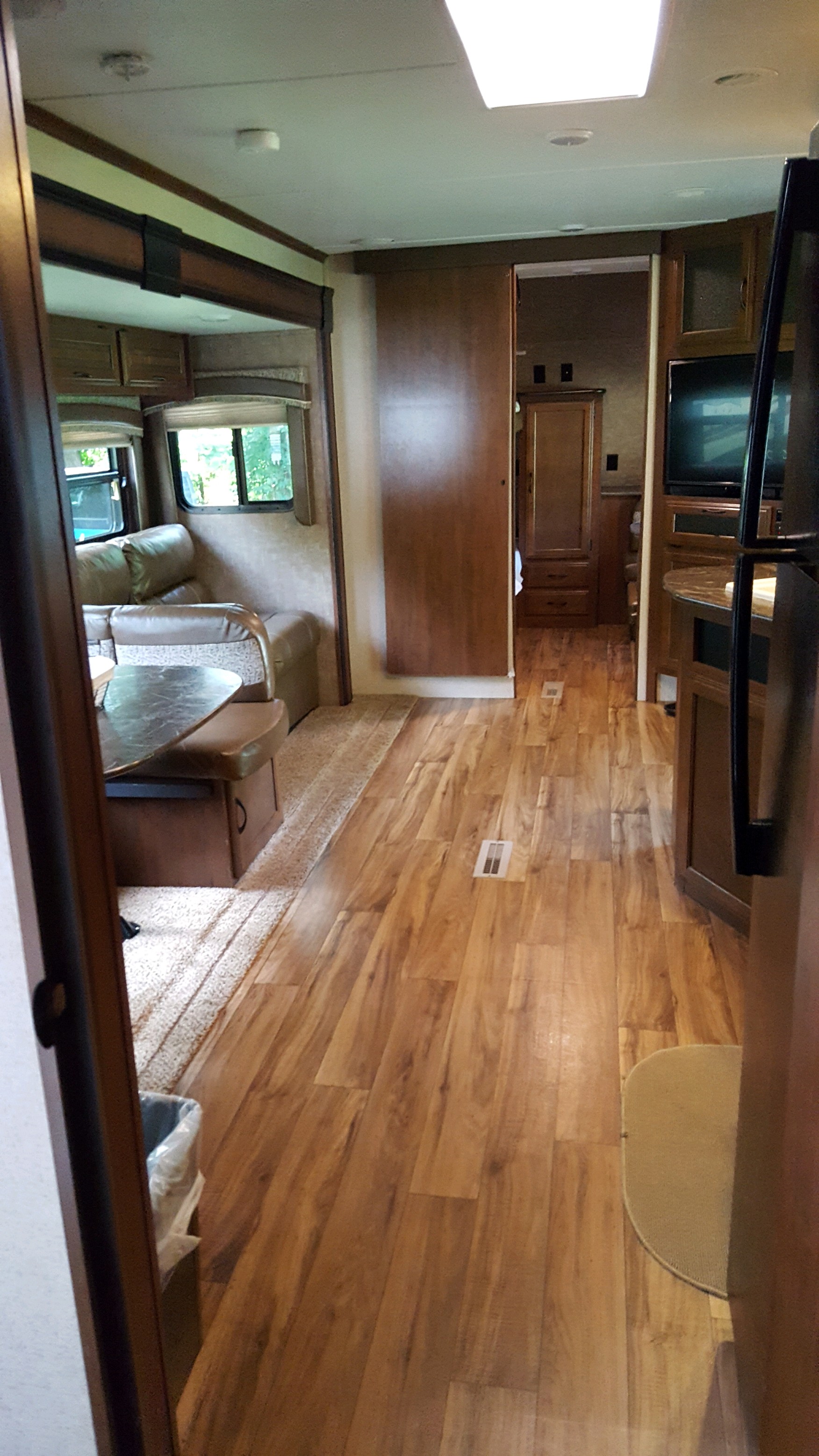 Deluxe Rental DU3