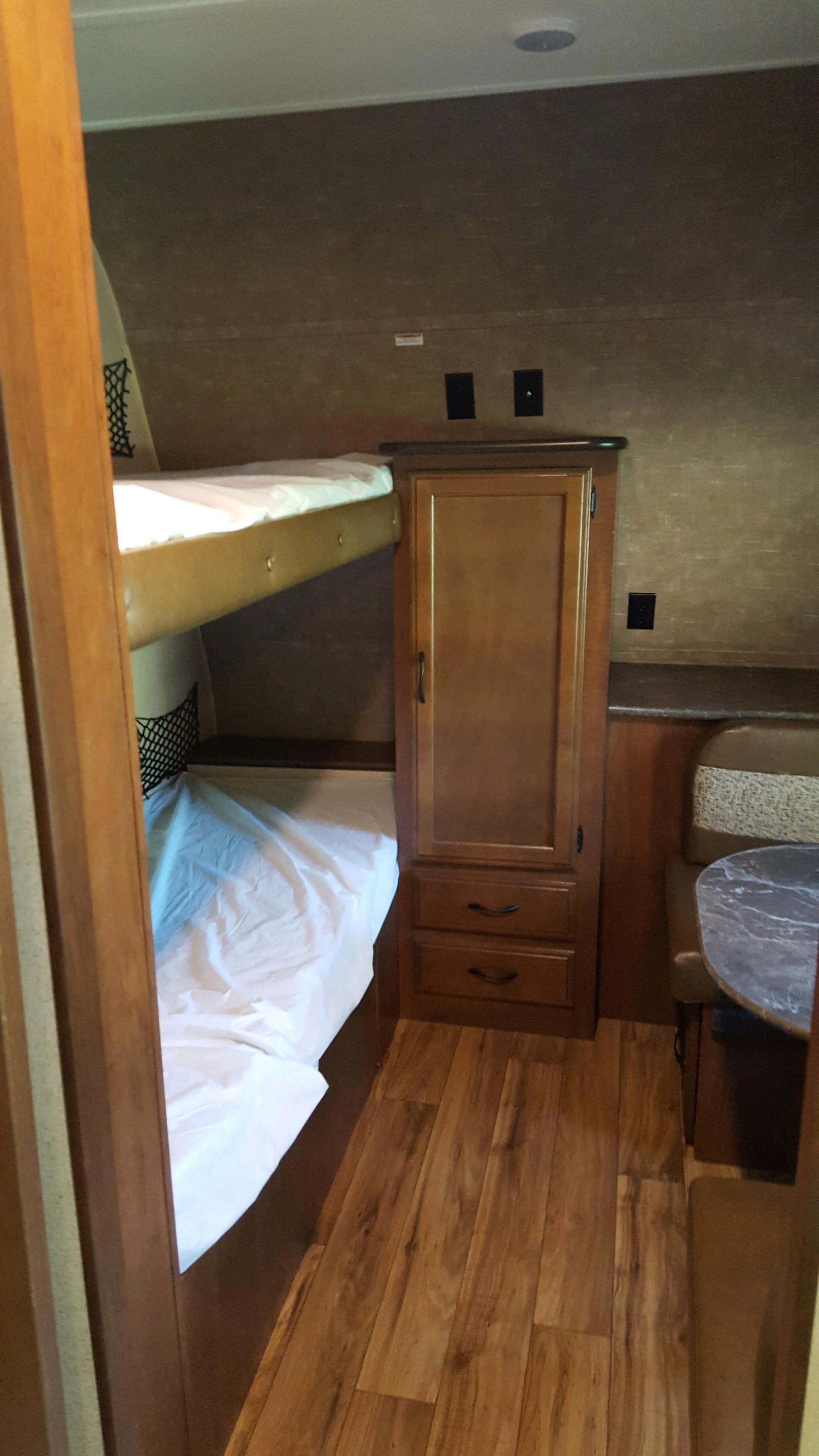 Deluxe Rental DU3