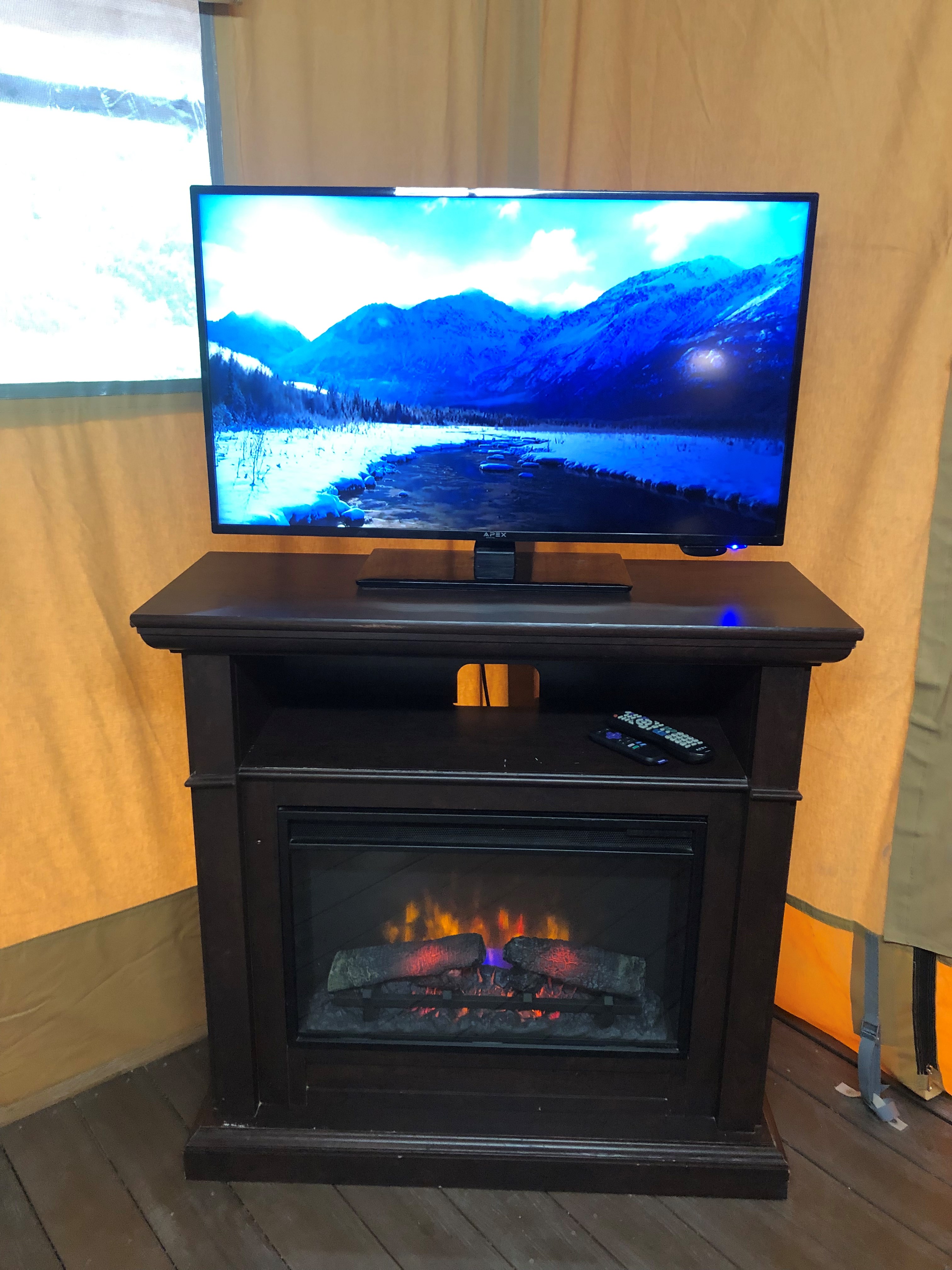 4 Person Glamping Roku TV and Electric Fireplace