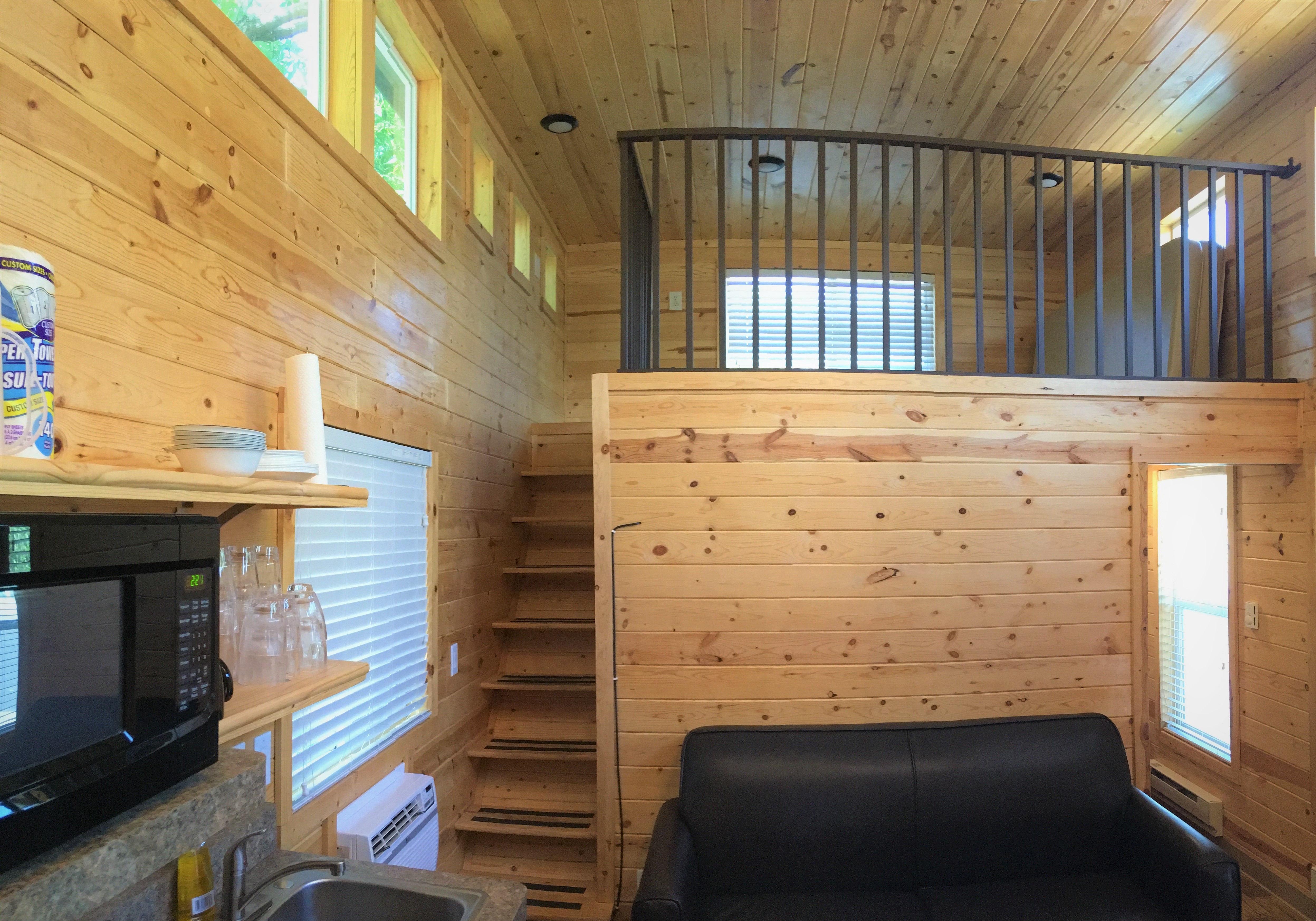 Vernal/Dinosaurland KOA Deluxe Cabin Interior