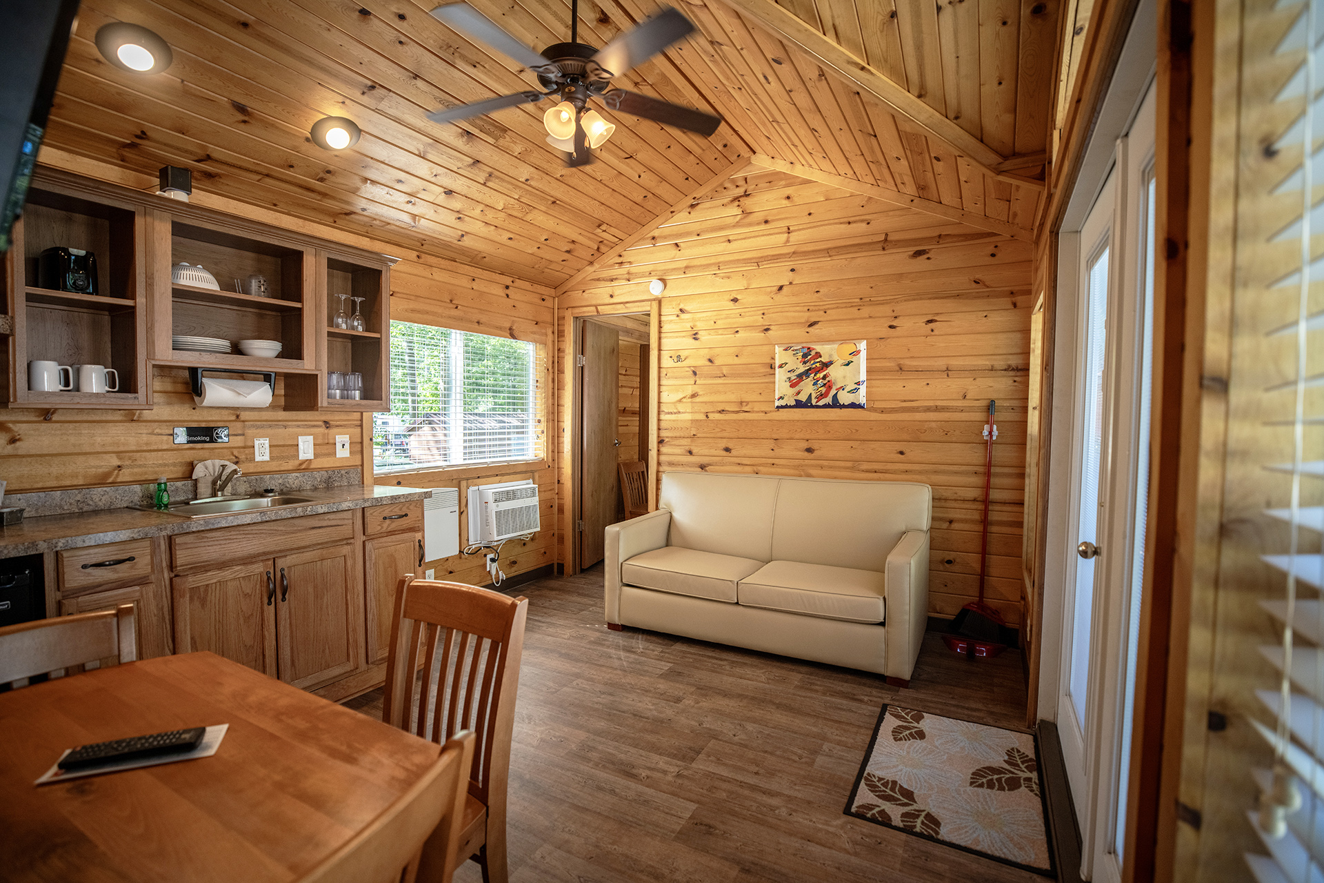 DC713 - Deluxe Cabin, 2 Room with Patio