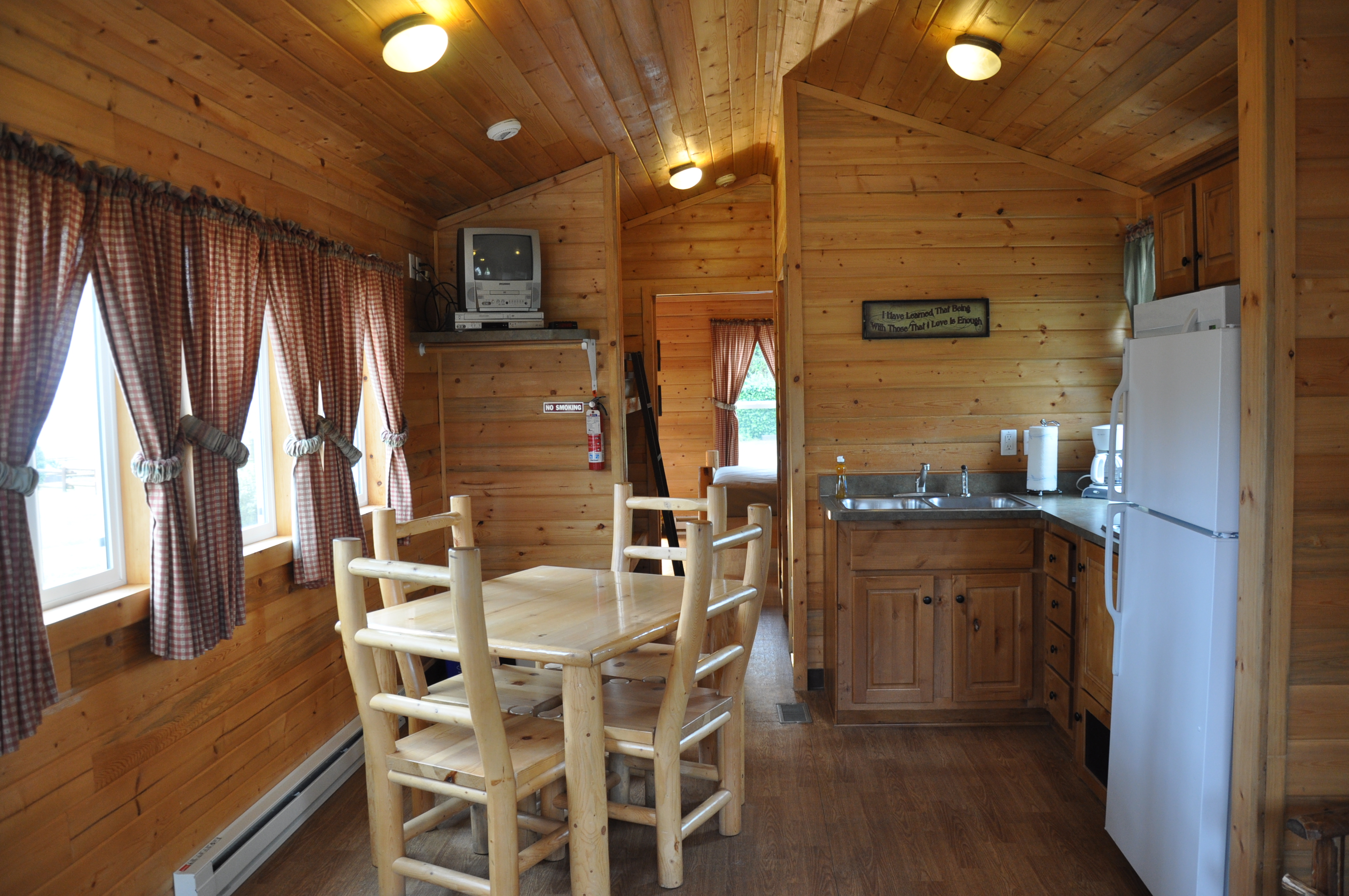 Mumaw Camping Lodge Interior