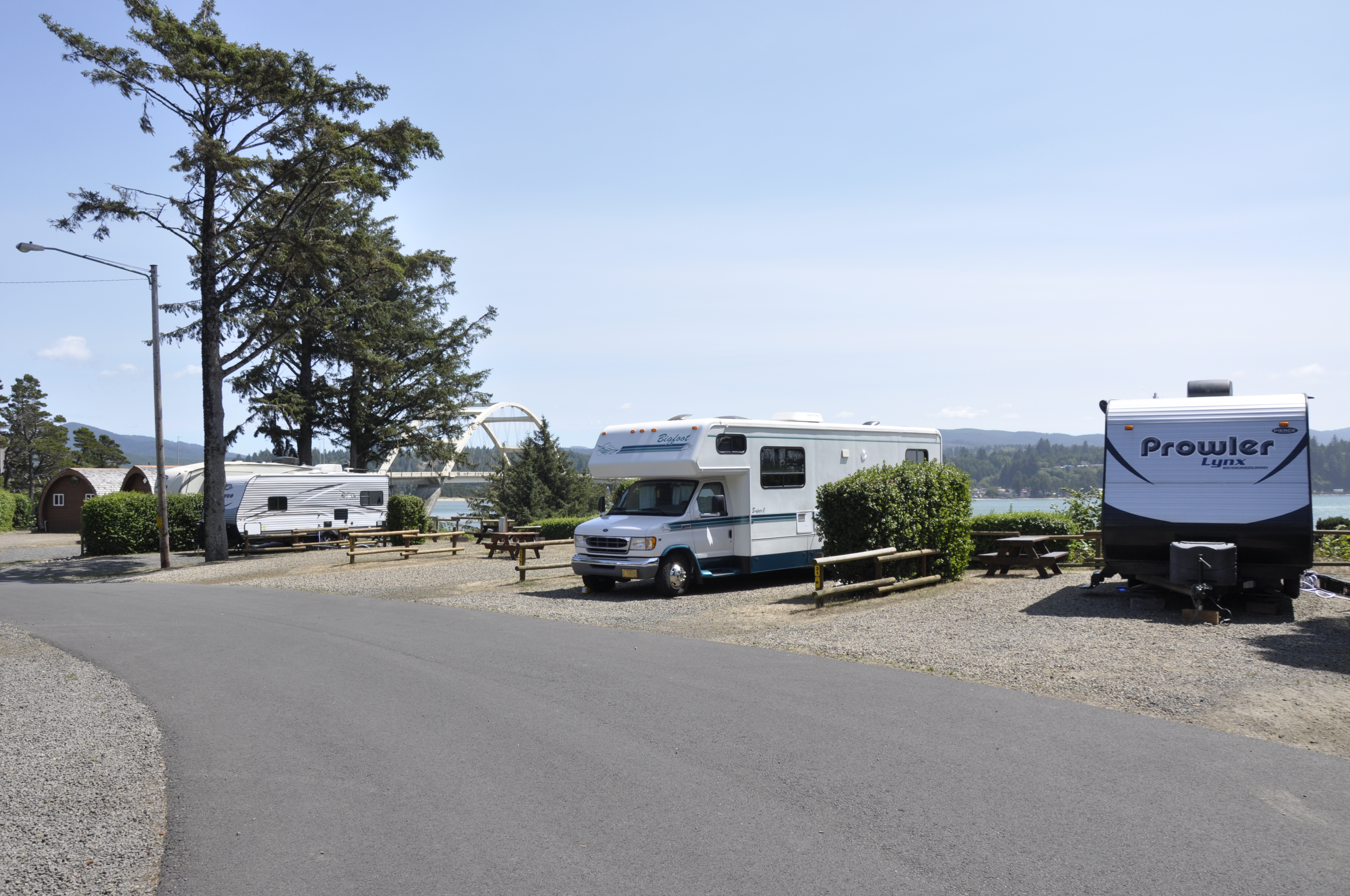Bay View Full Hook-up
