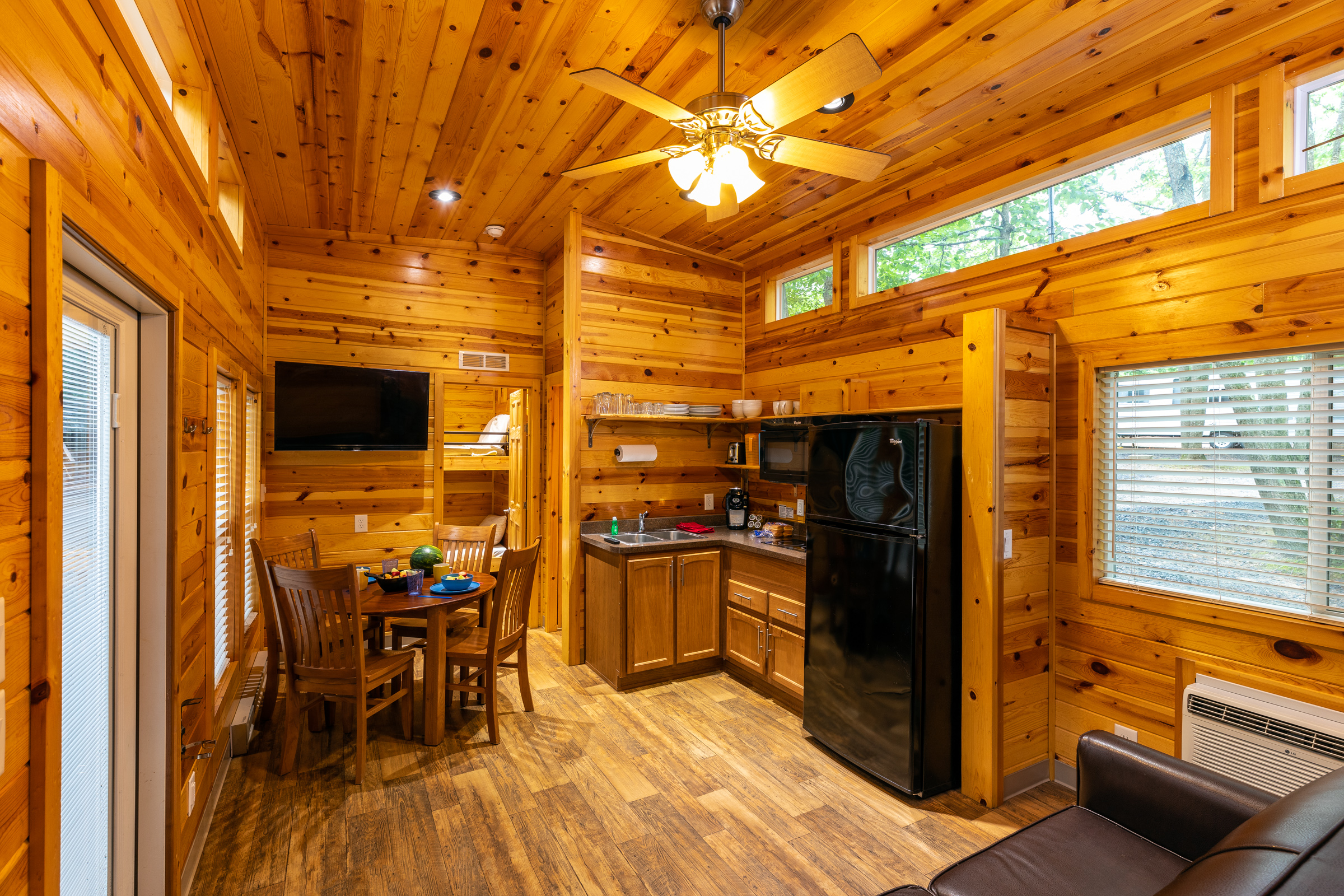 The interior of the locks cabin
KL 4 and KL 5