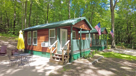 Deluxe 4 Person Cabin