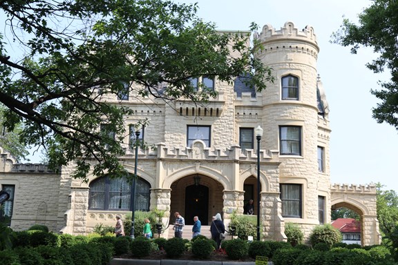 Joslyn Castle & Gardens