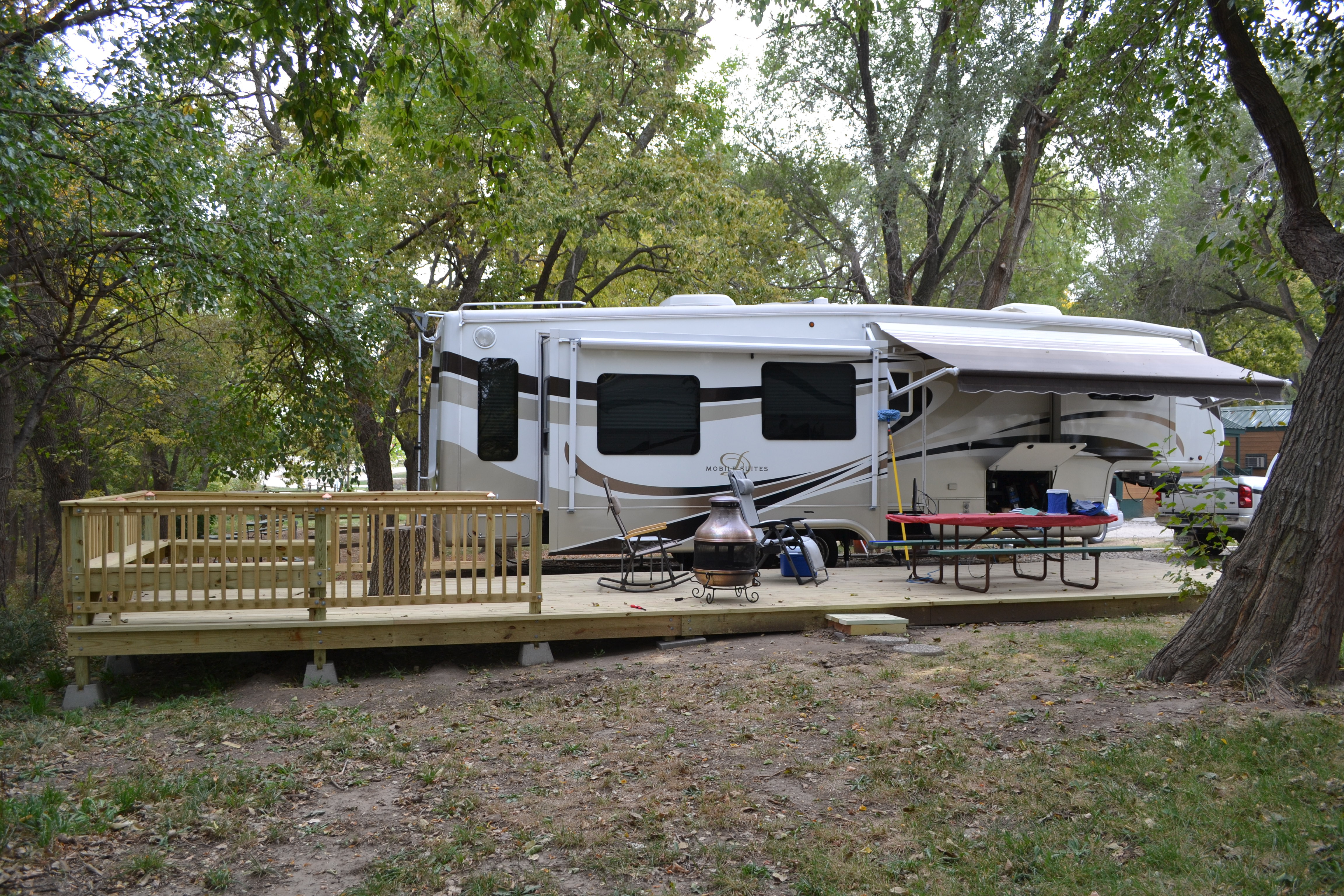 Deluxe Back in Patio site