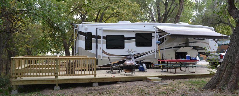 Deluxe Back in Patio site