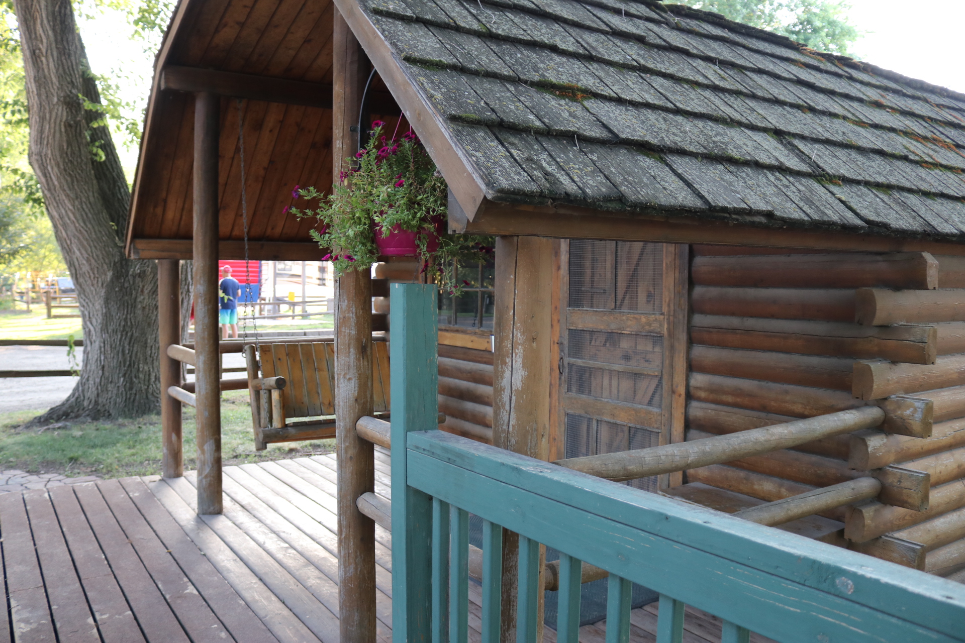 2 Bedroom Cabin