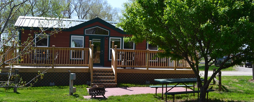 Our largest Deluxe Cabin