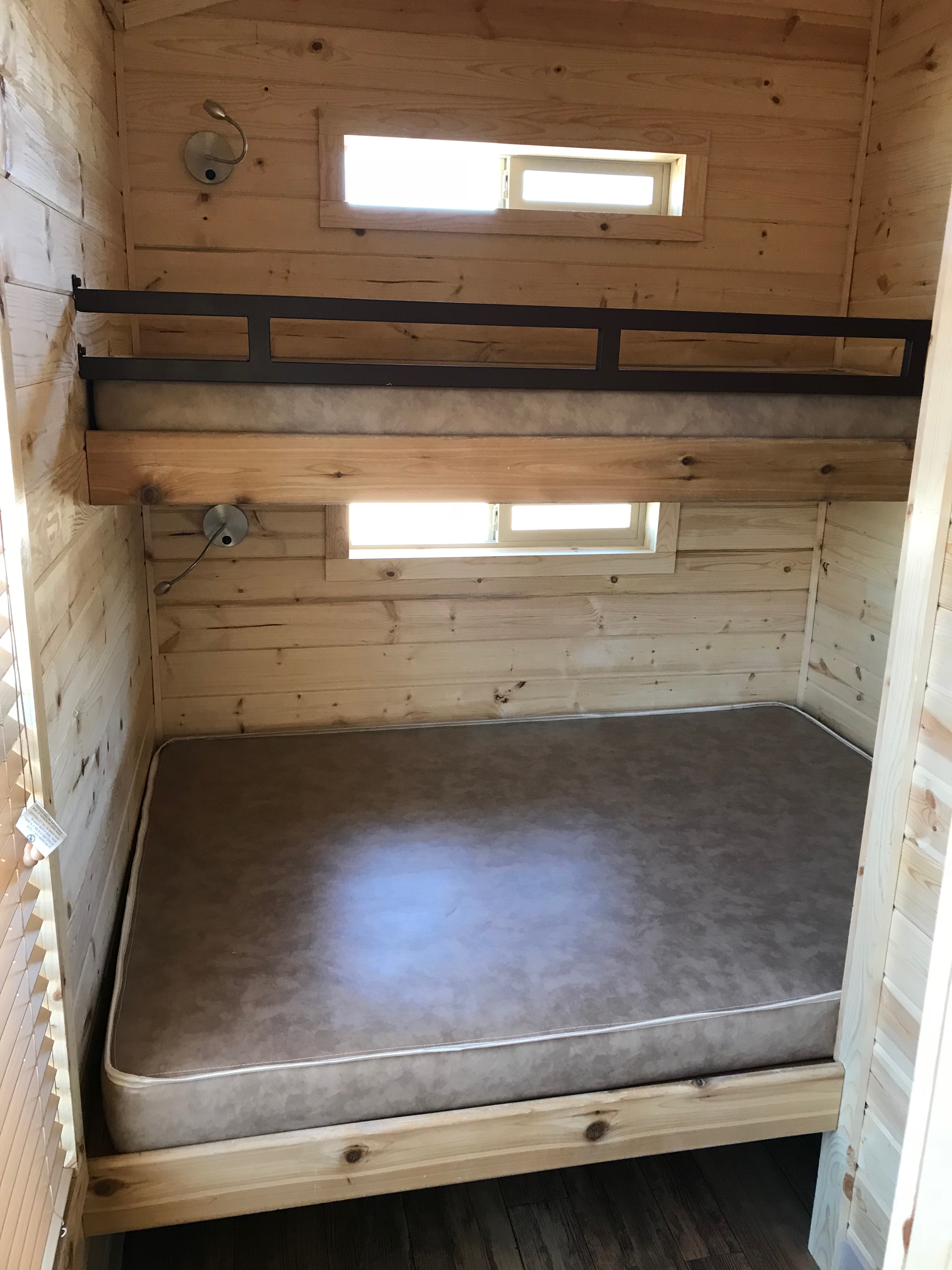 1BR Deluxe Cabin