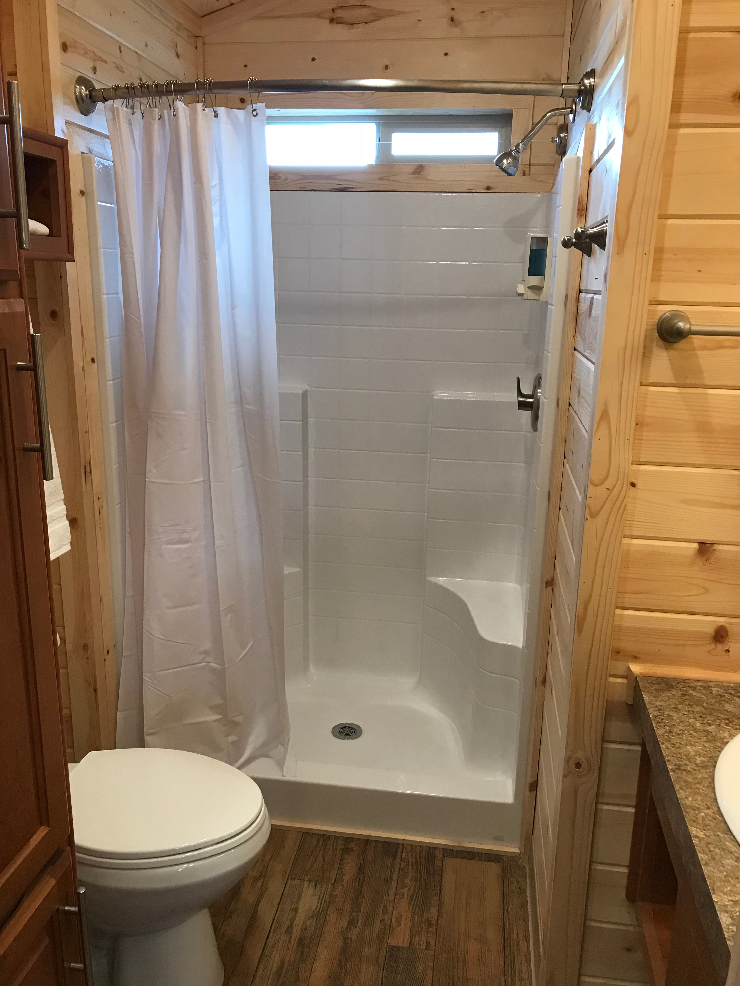 1BR Deluxe Cabin with Bathroom