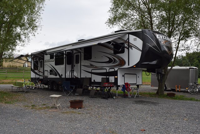 Our most popular sites. Easy large 50/30 amp pull thru sites located at the front of the park. Great for a quick overnight stop or stay for the weekend. Non-wooded. Near Kamp K9.