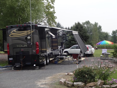 Our most popular sites. Easy large 50/30 amp pull thru sites located at the front of the park. Great for a quick overnight stop or stay for the weekend. Non-wooded. Near Kamp K9.