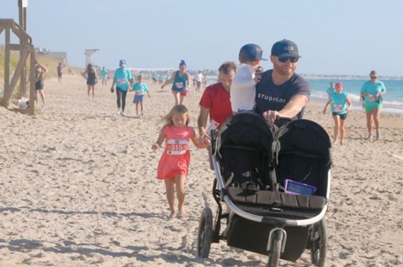Liam Strong Charity Beach Run Photo