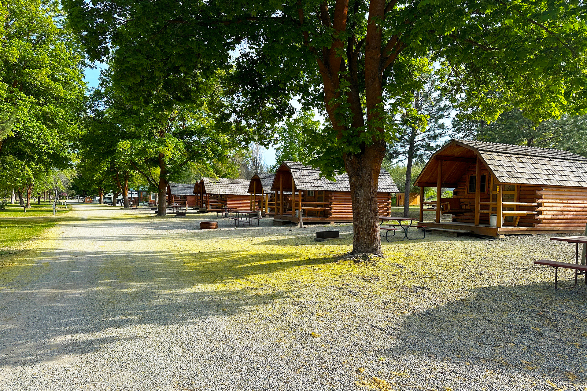 Camping Cabin Village